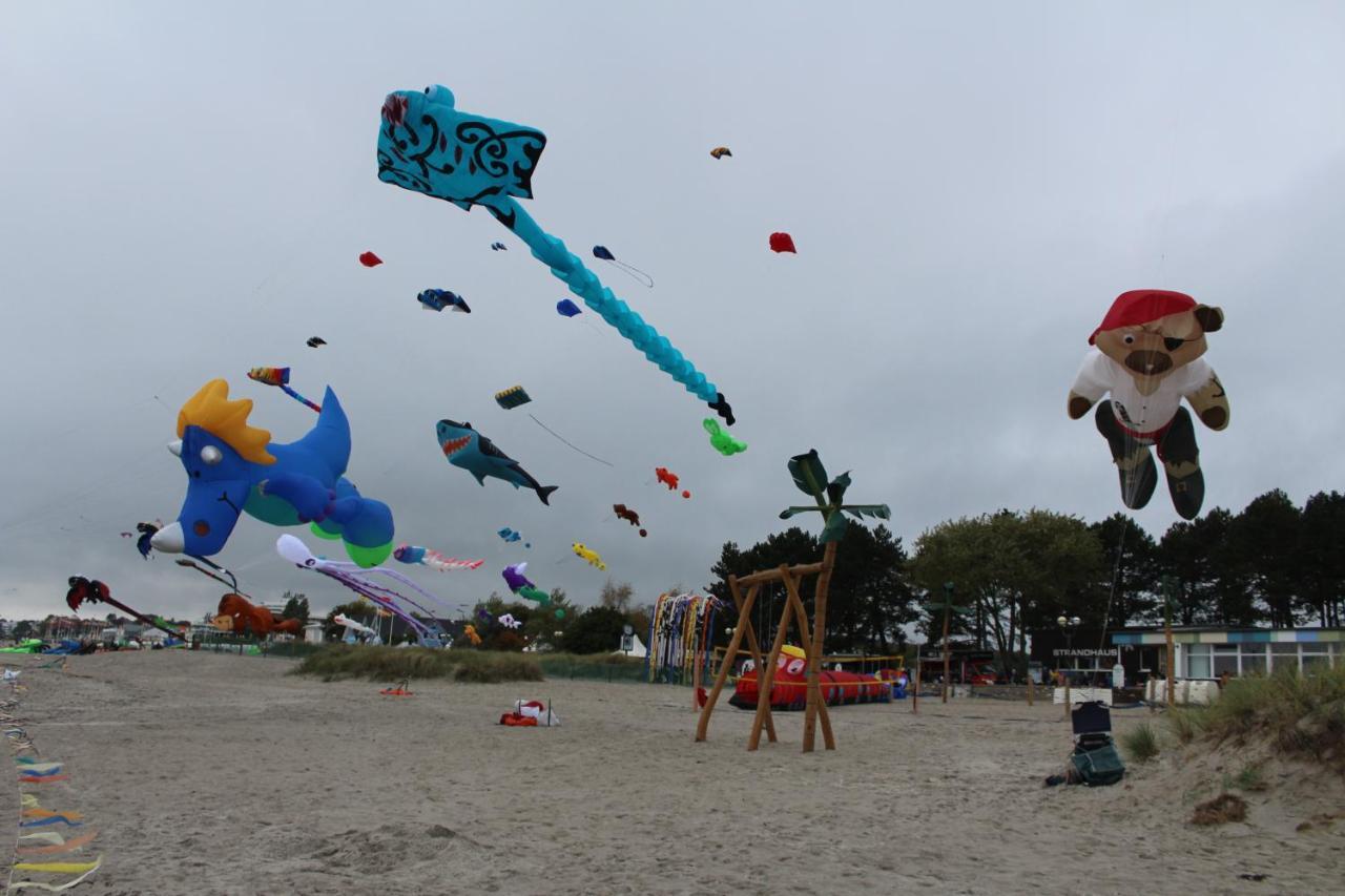 Ferienwohnungen Im Haus Strandburg เกรอมิทซ์ ภายนอก รูปภาพ