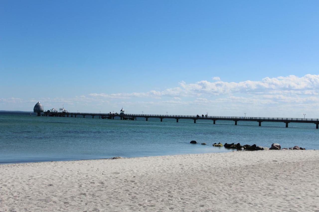 Ferienwohnungen Im Haus Strandburg เกรอมิทซ์ ภายนอก รูปภาพ
