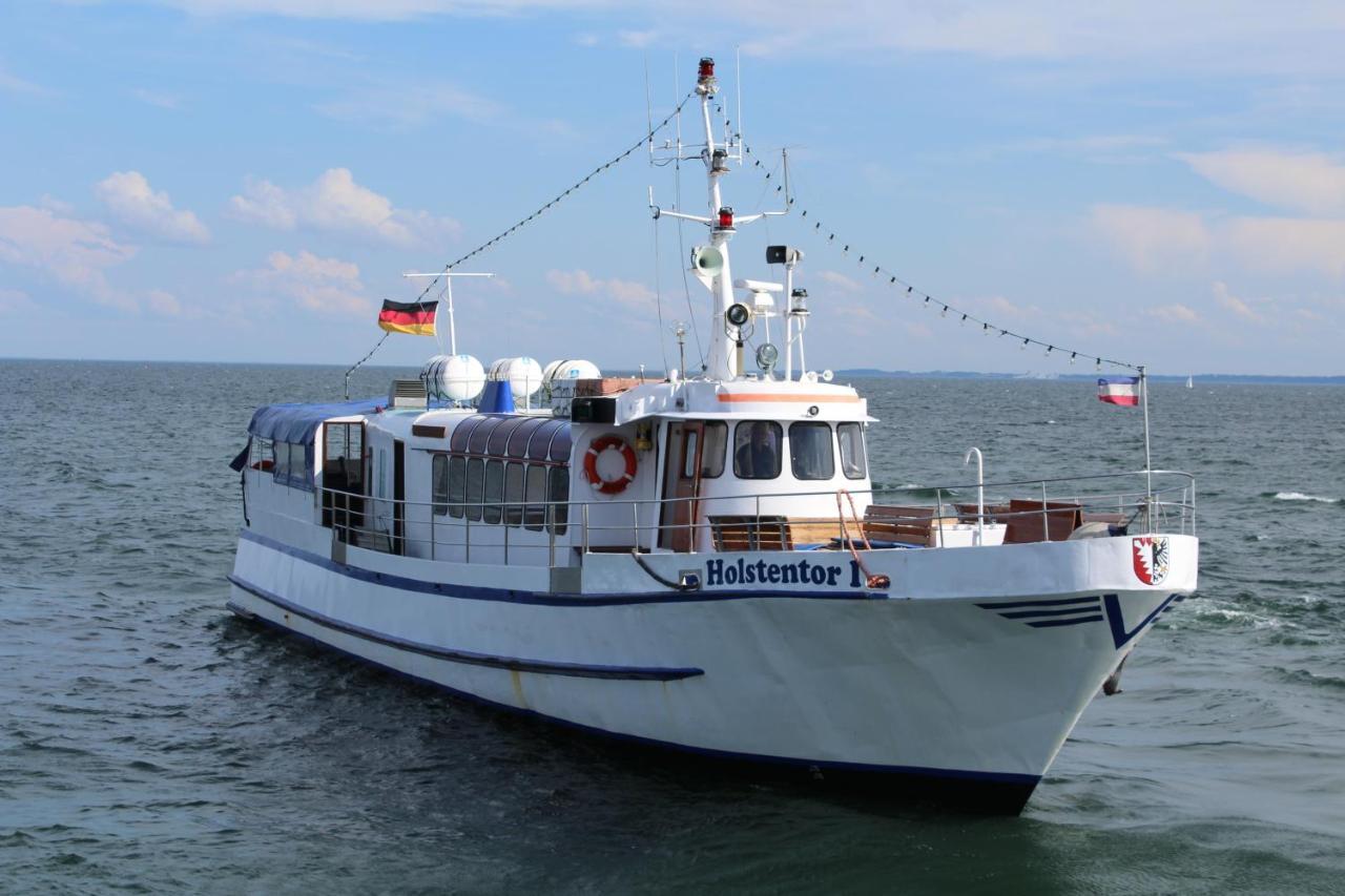 Ferienwohnungen Im Haus Strandburg เกรอมิทซ์ ภายนอก รูปภาพ