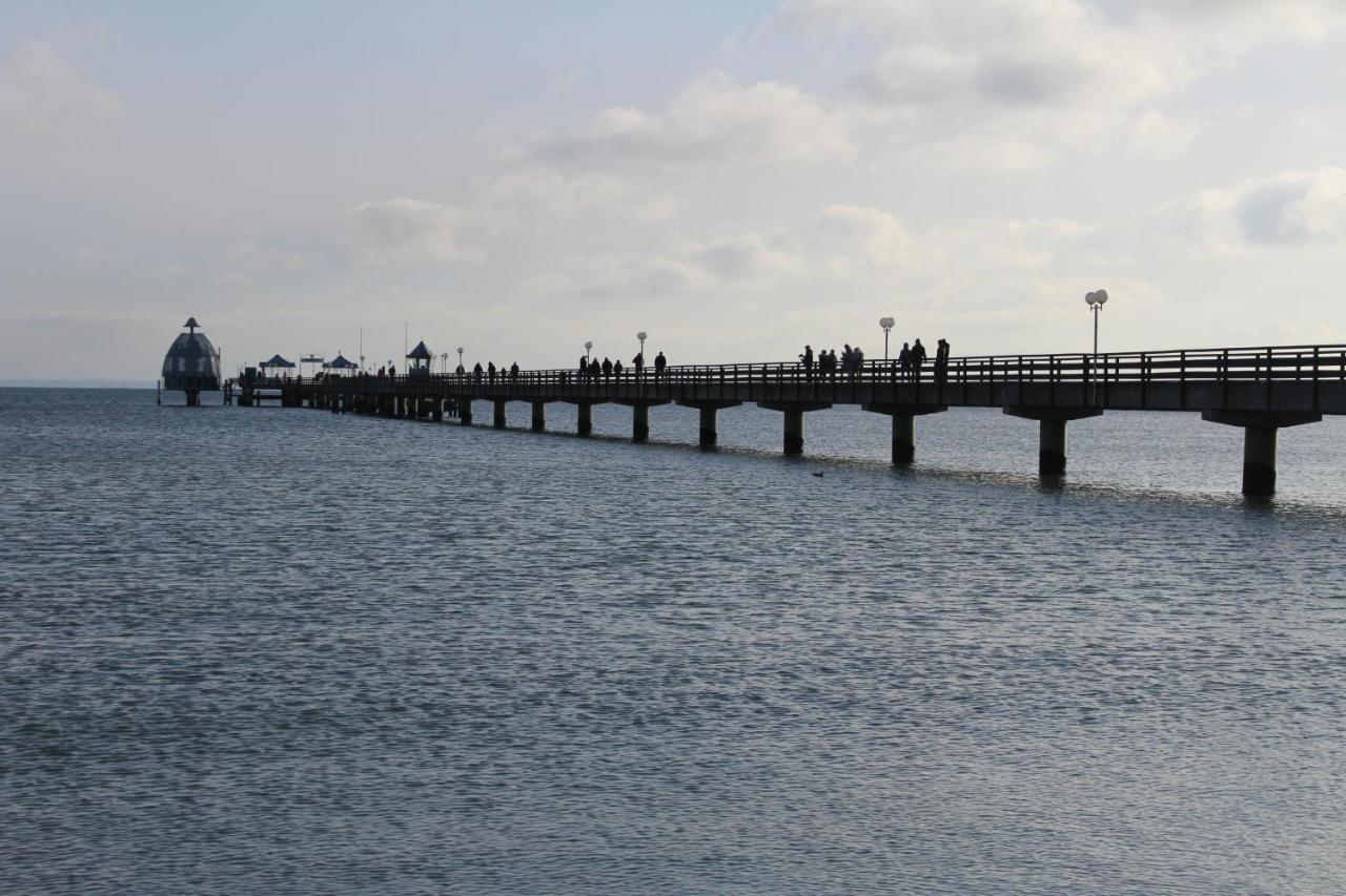 Ferienwohnungen Im Haus Strandburg เกรอมิทซ์ ภายนอก รูปภาพ